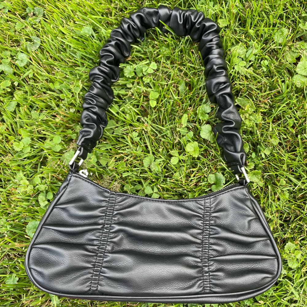 Wild fable scrunch handle purse